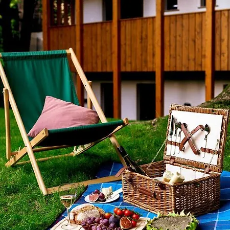 게스트하우스 Dom Gory Las - Adults 11 Plus - W Rytmie Slow - Centrum - Bezplatny Parking - Sniadania 3*