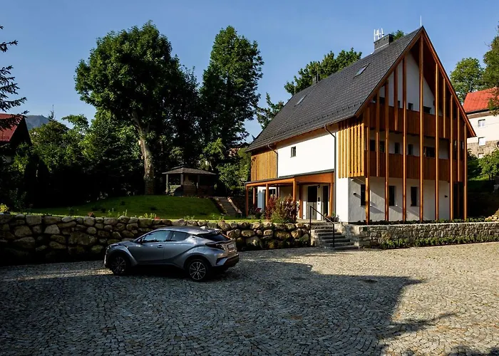 Dom Gory - Adults 11 - W Rytmie Slow - Centrum - Bezplatny Parking - Sniadania Penzion