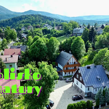 Guest house Dom Gory - Adults 11 - W Duchu Slow - Centrum - Bezplatny Parking - Piekny Ogrod